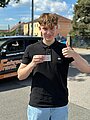 Absolvent/in der Fahrschule