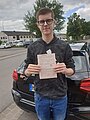 Absolvent/in der Fahrschule