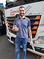 Absolvent/in der Fahrschule