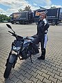 Absolvent/in der Fahrschule