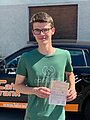 Absolvent/in der Fahrschule
