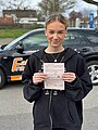 Absolvent/in der Fahrschule