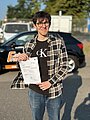 Absolvent/in der Fahrschule