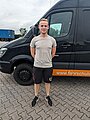 Absolvent/in der Fahrschule