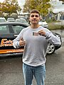 Absolvent/in der Fahrschule