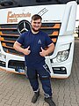 Absolvent/in der Fahrschule