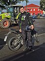 Absolvent/in der Fahrschule