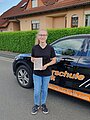 Absolvent/in der Fahrschule