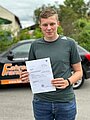 Absolvent/in der Fahrschule