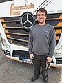 Absolvent/in der Fahrschule