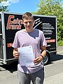 Absolvent/in der Fahrschule