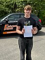 Absolvent/in der Fahrschule
