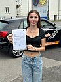 Absolvent/in der Fahrschule