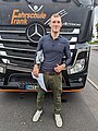 Absolvent/in der Fahrschule