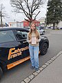 absolventin der fahrschule 2026