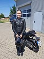 Absolvent/in der Fahrschule