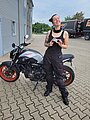 Absolvent/in der Fahrschule