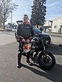 Absolvent/in der Fahrschule