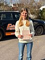 Absolventin der Fahrschule 2026