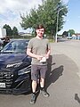 Absolvent/in der Fahrschule