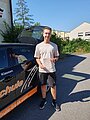 Absolvent/in der Fahrschule