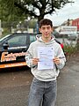 Absolvent/in der Fahrschule