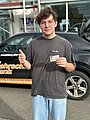 Absolvent/in der Fahrschule