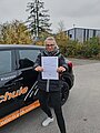 Absolvent/in der Fahrschule