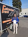 Absolvent/in der Fahrschule