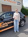 Absolvent/in der Fahrschule